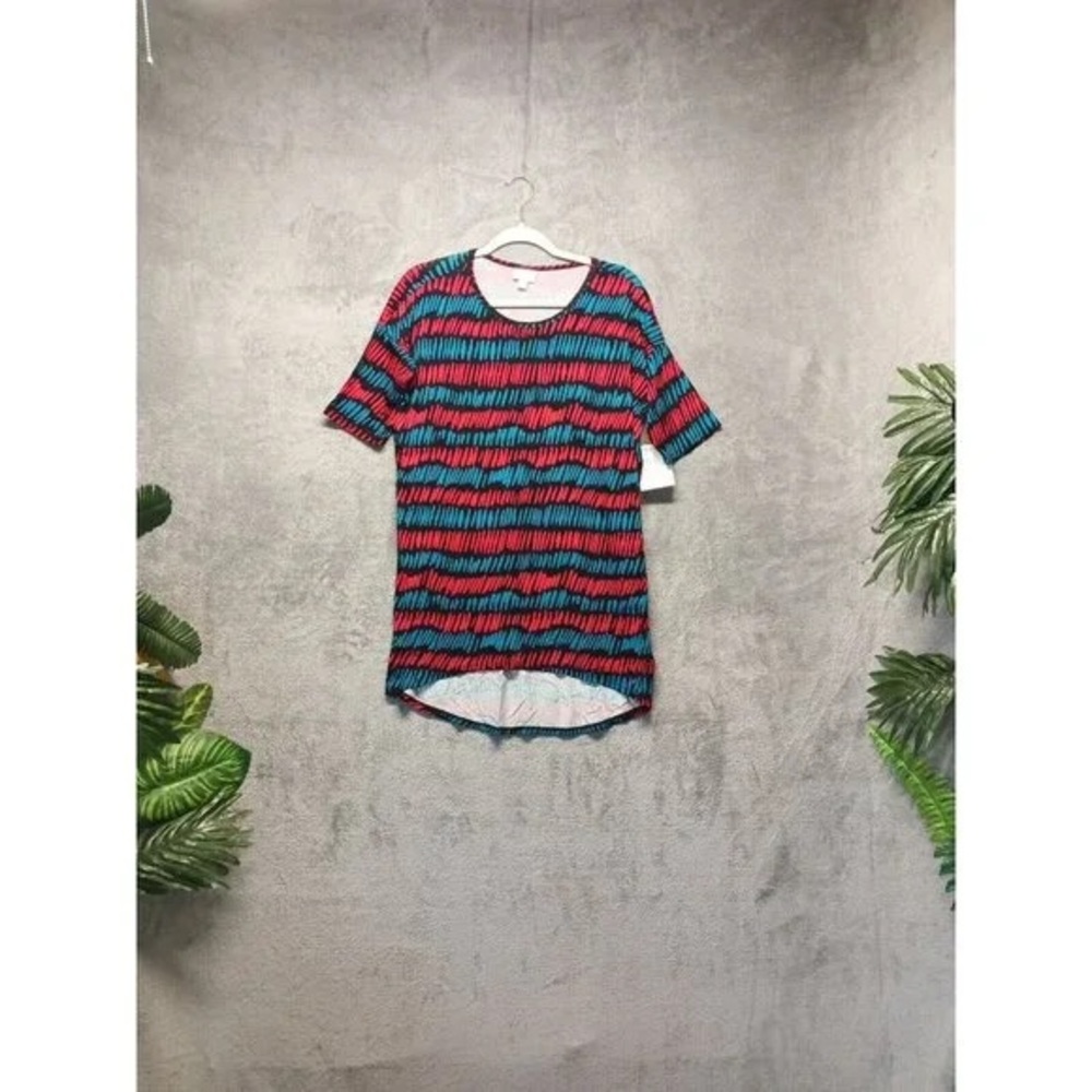 ❤️ 3/$15 Colorful Striped Short Sleeve Top C